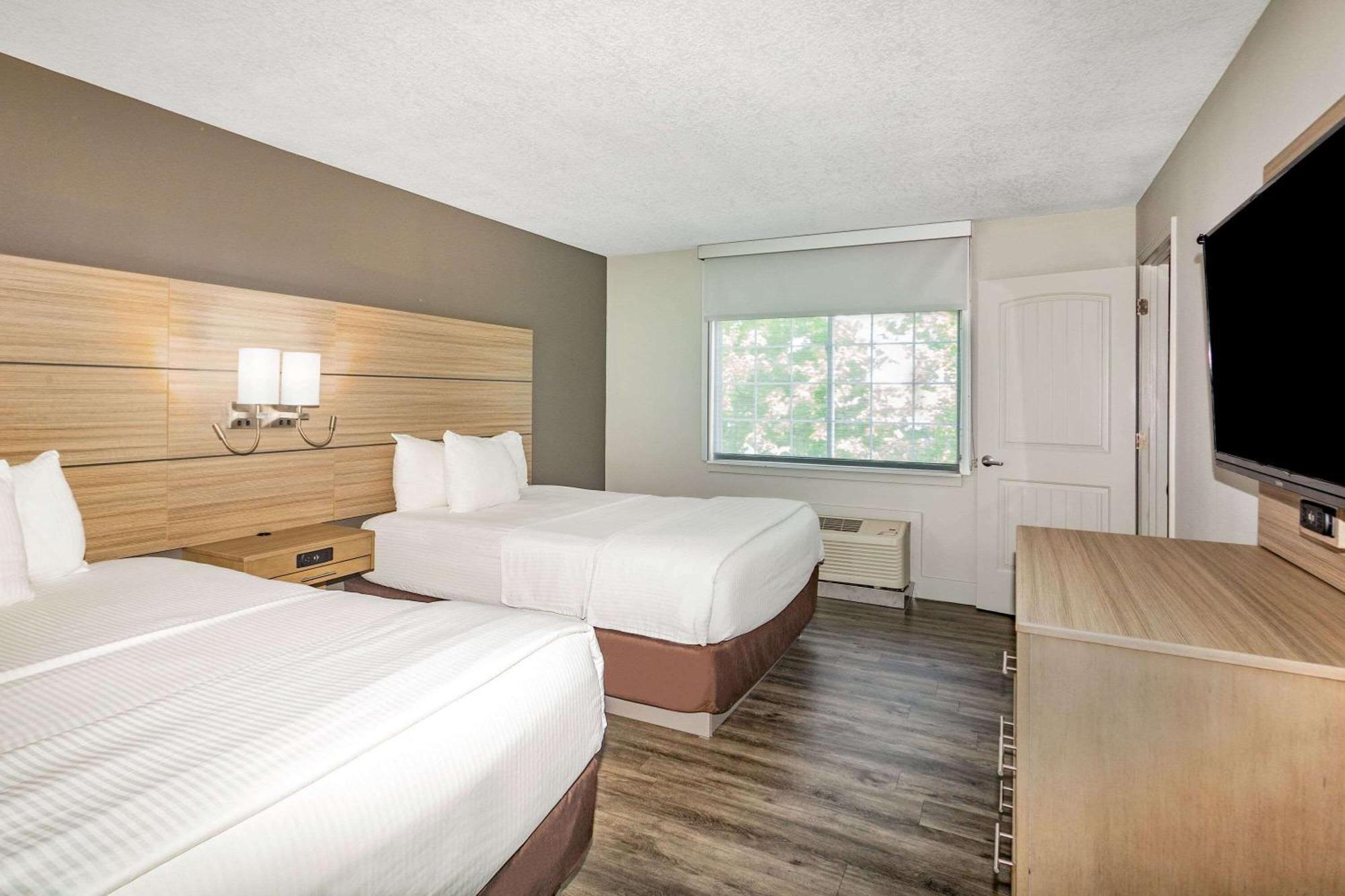 One-Bedroom Suite Two Queen Beds,1278294772:JPEG
